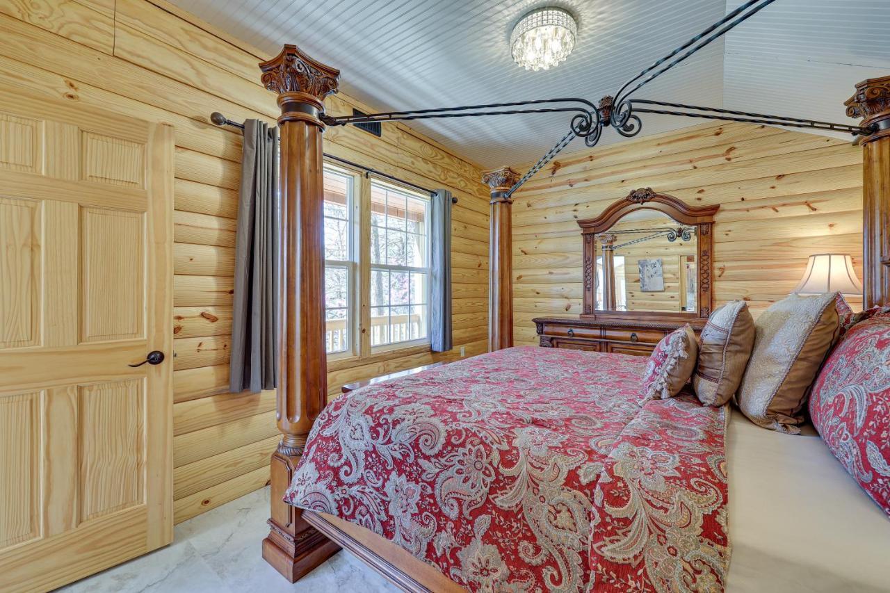 Cliffside Eureka Springs Cabin With Beaver Lake View Bagian luar foto