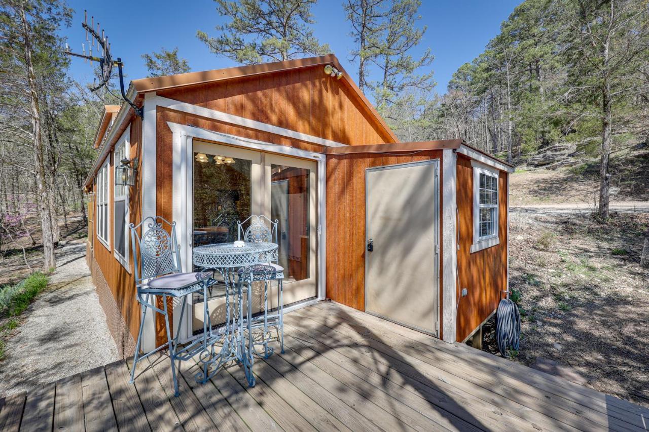 Cliffside Eureka Springs Cabin With Beaver Lake View Bagian luar foto