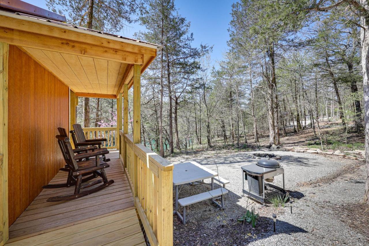 Cliffside Eureka Springs Cabin With Beaver Lake View Bagian luar foto